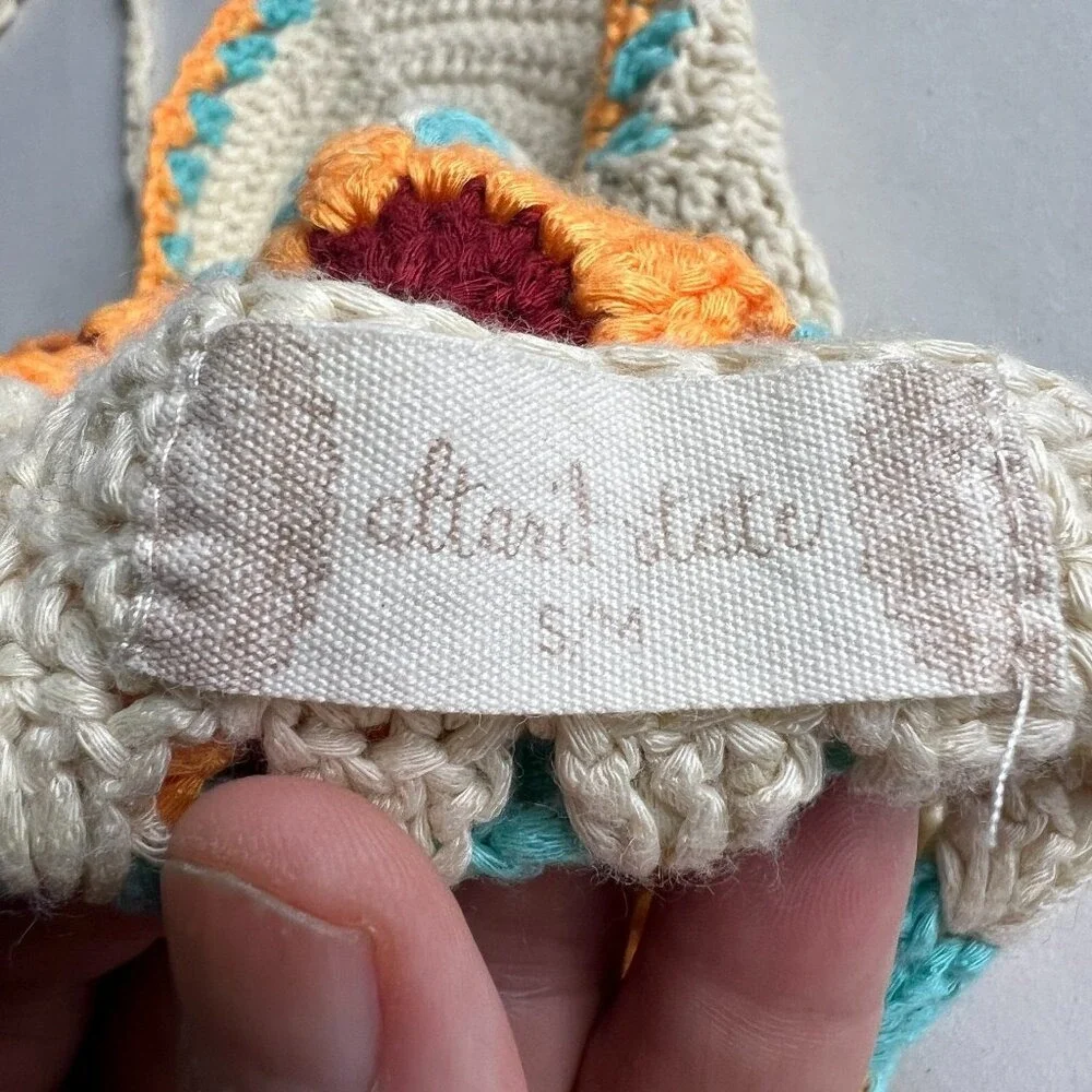 Altar'd State Cropped Crochet Halter Top Size‎ S/M Festival Hippie Retro